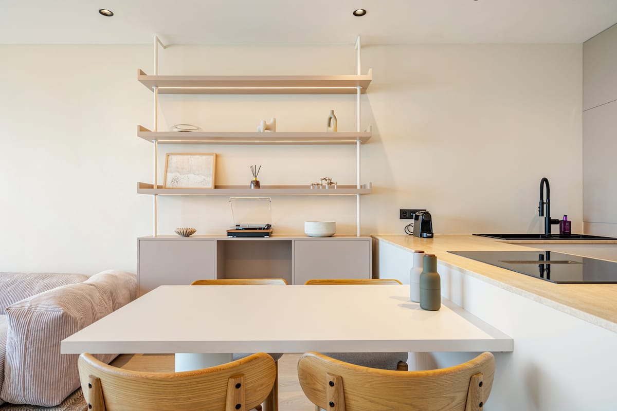 Beachfront Skyline Retreat 3