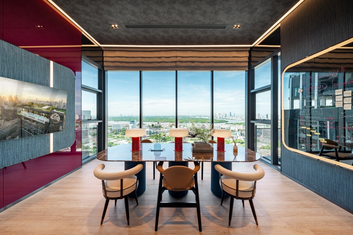 Life Rama 4 Asoke, Bangkok 7